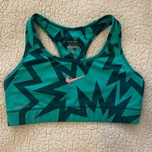 Nike Pro sports bra